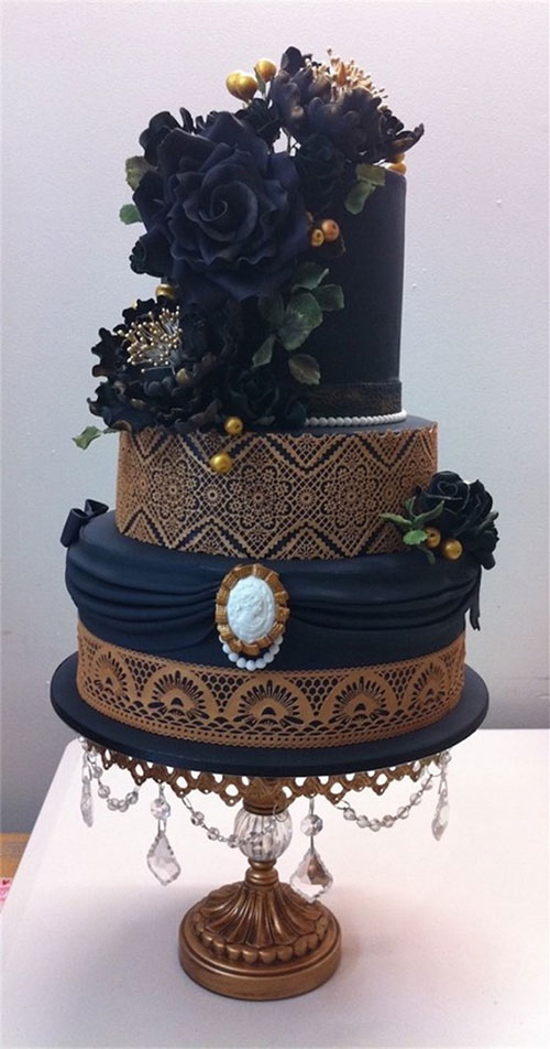 کیک عروسی مشکی